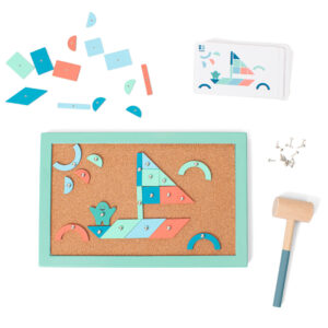 Zatloukačka s kladívkem a hřebíčky