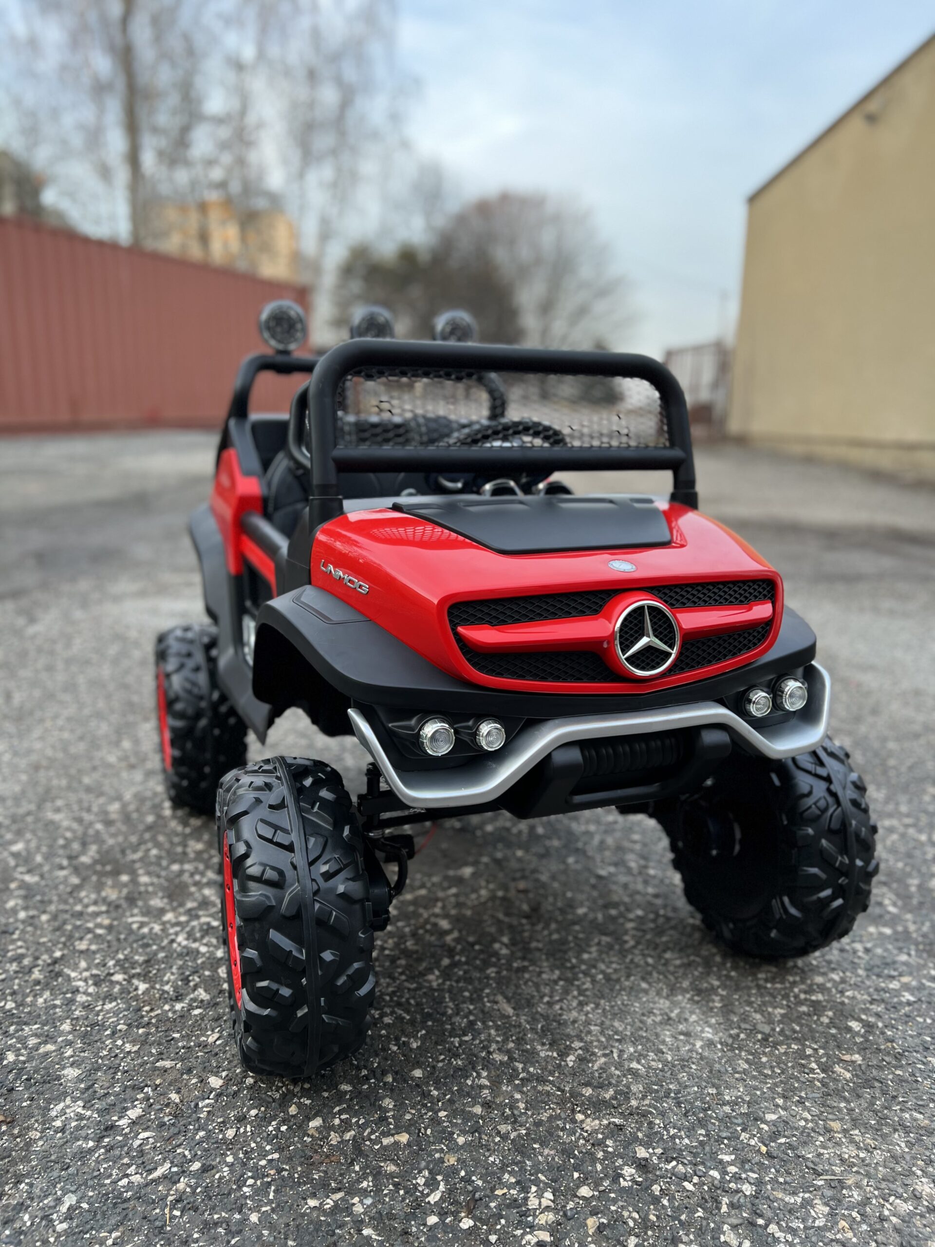 Dětské elektrické autíčko Buggy Mercedes-Benz Unimog 4x4 červené - Obrázek 2