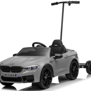 Elektrické autíčko BMW M5 lakované stříbrné s vodící tyčí
